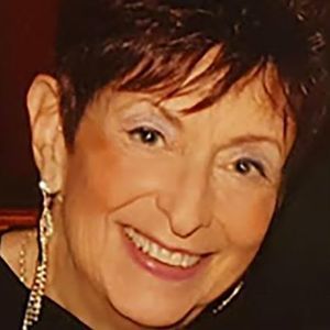 Meet your Posher, Maxine